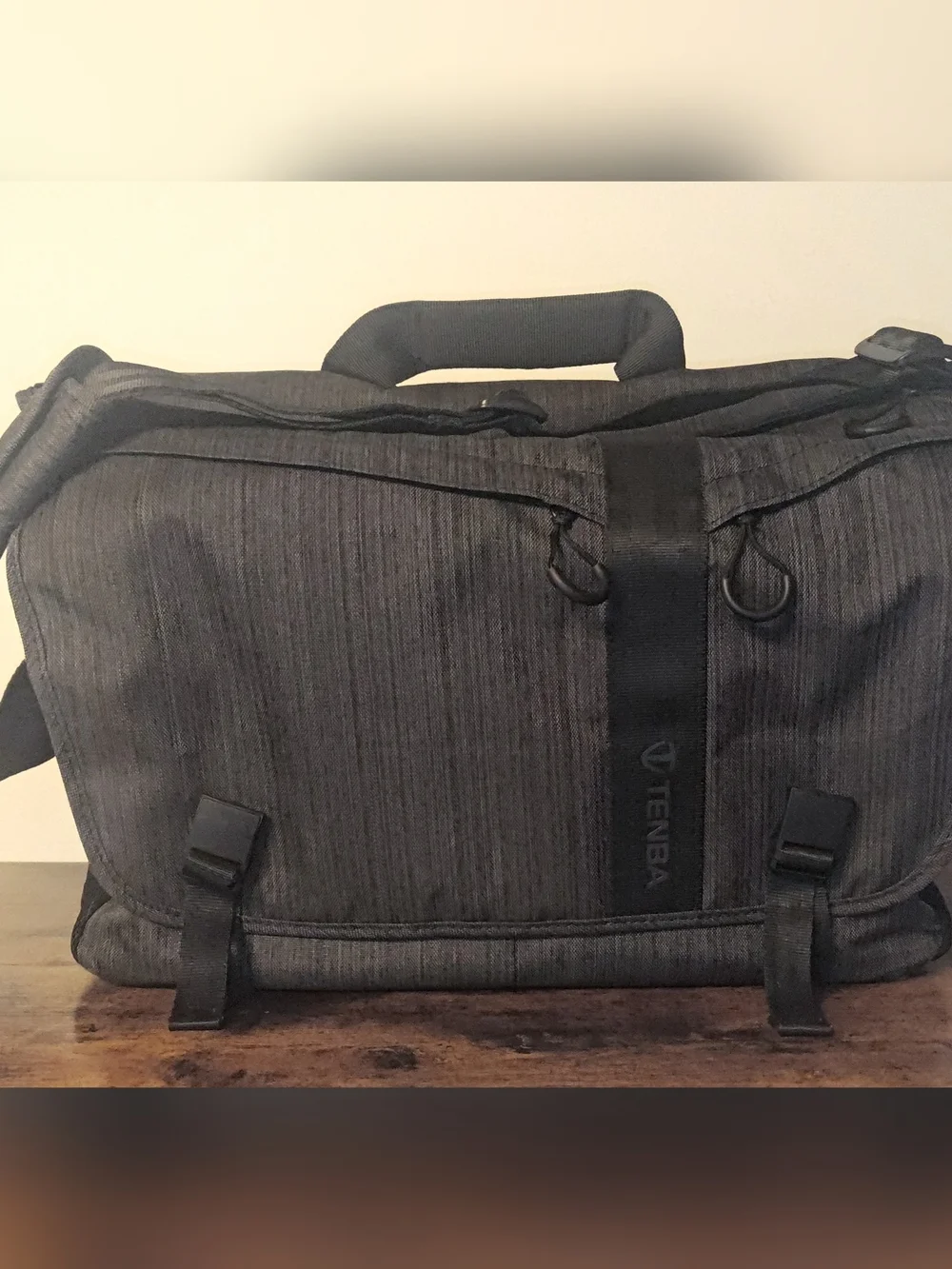 Tenba DNA 15 Messenger Bag